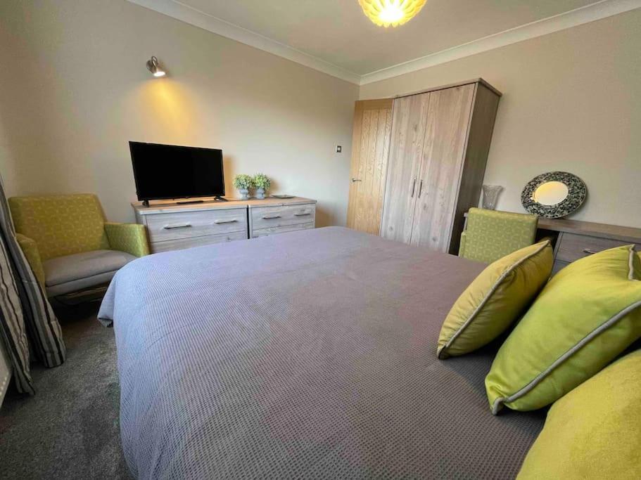 Lodge In The Heart Of Bourne Thurlby Exterior foto